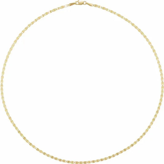 The 14K Yellow 2.7 mm Mirror Necklace  from the Goddess Jewelry Collection exudes grace with its simple, elegant design and lobster clasp. Composed of small, interconnected oval links, it is perfectly displayed in a circular shape against a crisp white background.